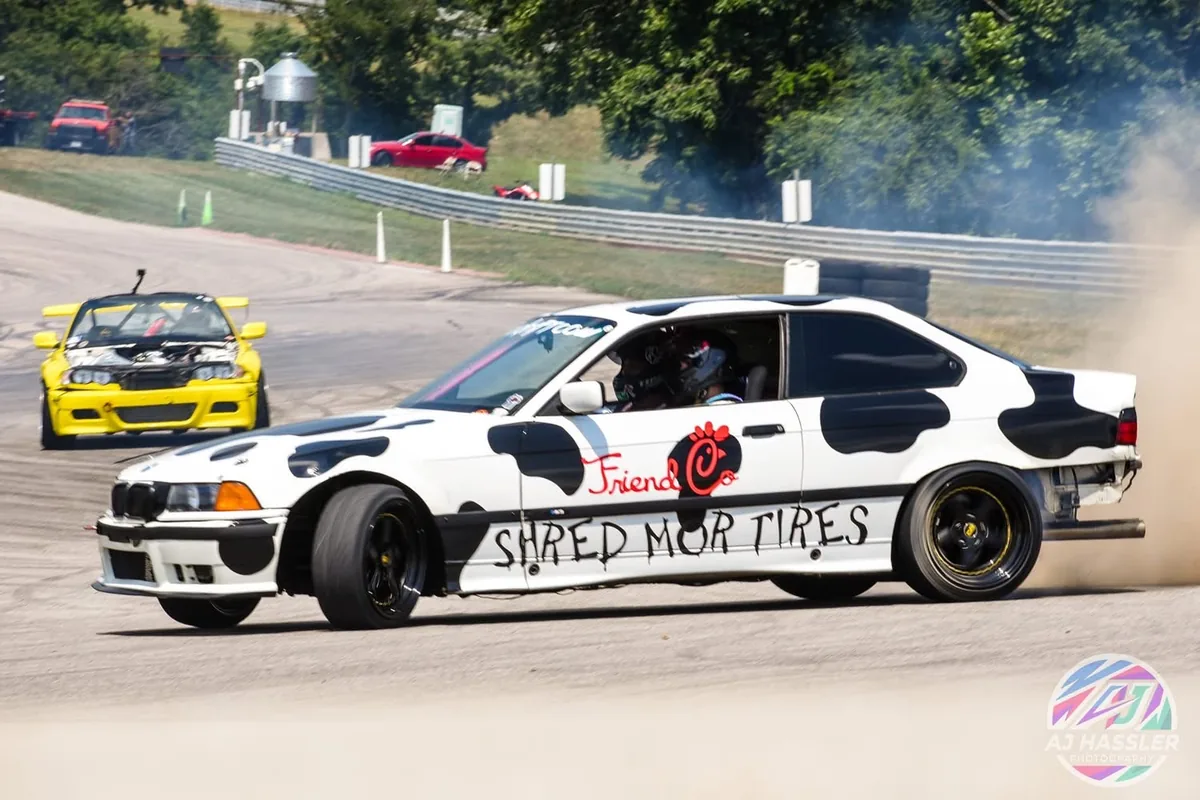 Grass Roots Drift Hub liveried cars between sessions